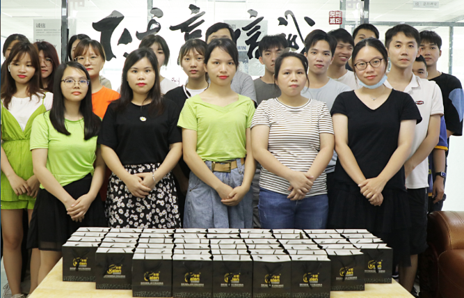 卡輪飾品祝大家端午安康
